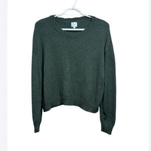 Blue Rain Olive Green Cropped Sweater XL
$14 | Size: XL | Brand: Francesca’s
